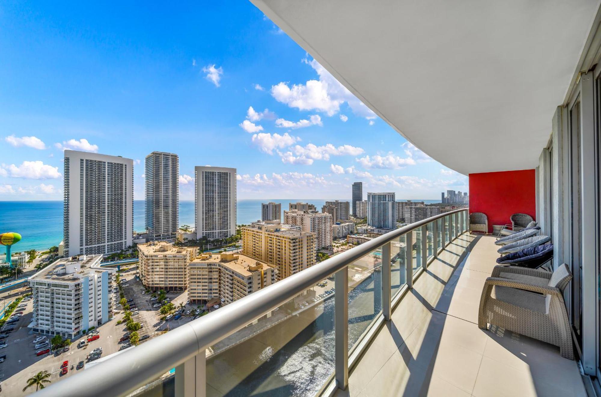 Resort-Style Living With Direct Ocean Views - 3Br Beauty Hallandale Beach Exterior foto