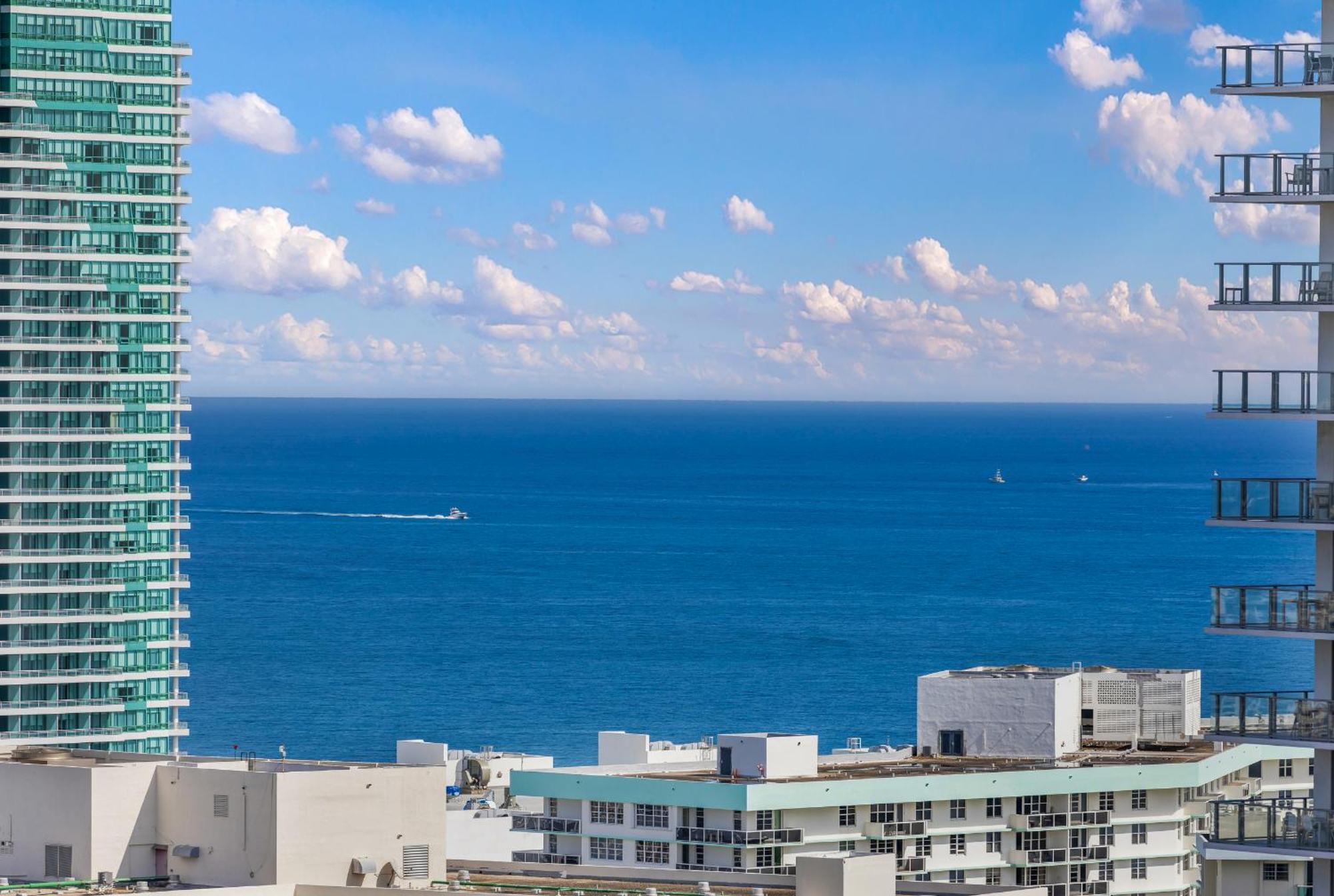 Resort-Style Living With Direct Ocean Views - 3Br Beauty Hallandale Beach Exterior foto