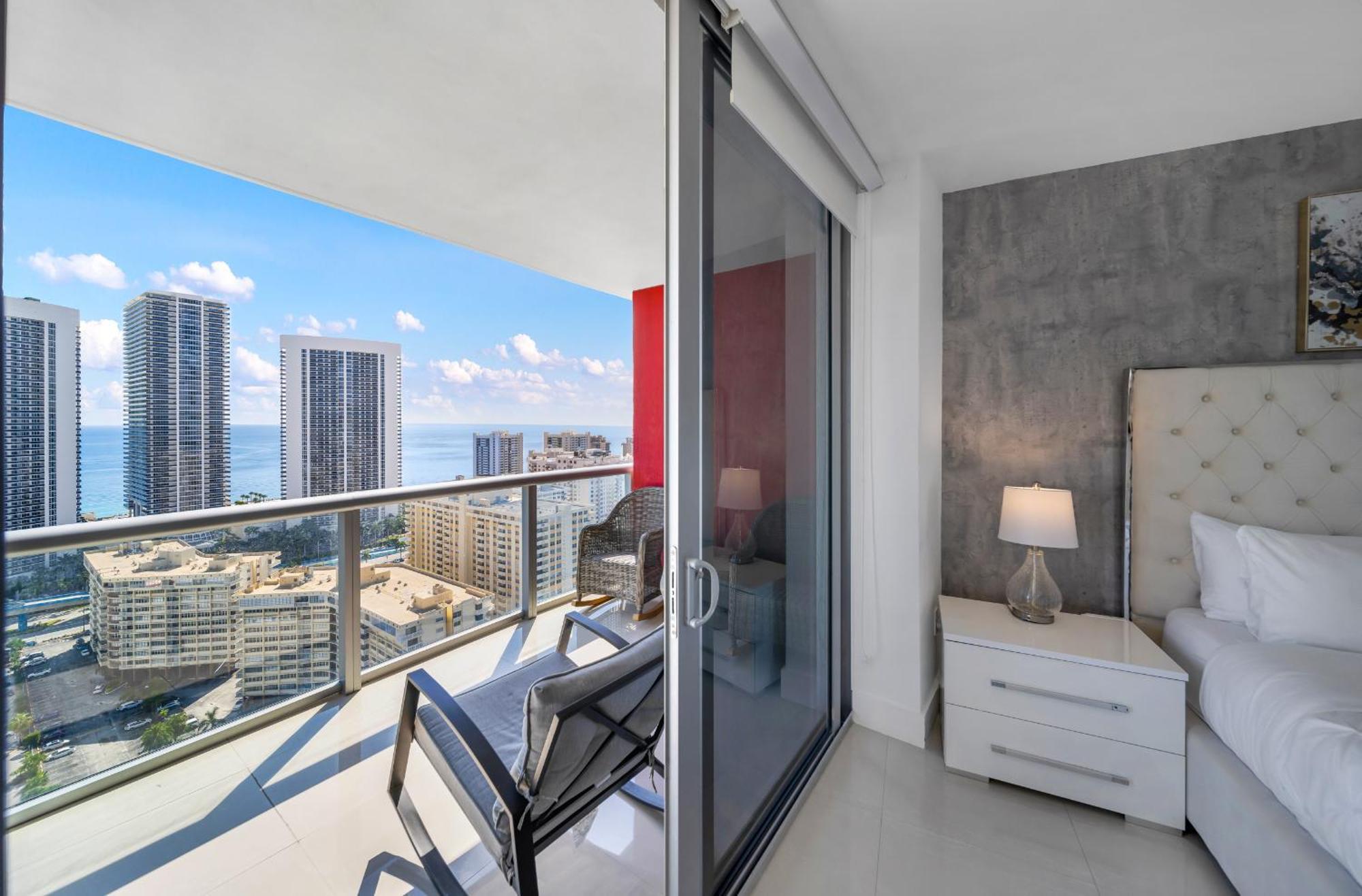 Resort-Style Living With Direct Ocean Views - 3Br Beauty Hallandale Beach Exterior foto