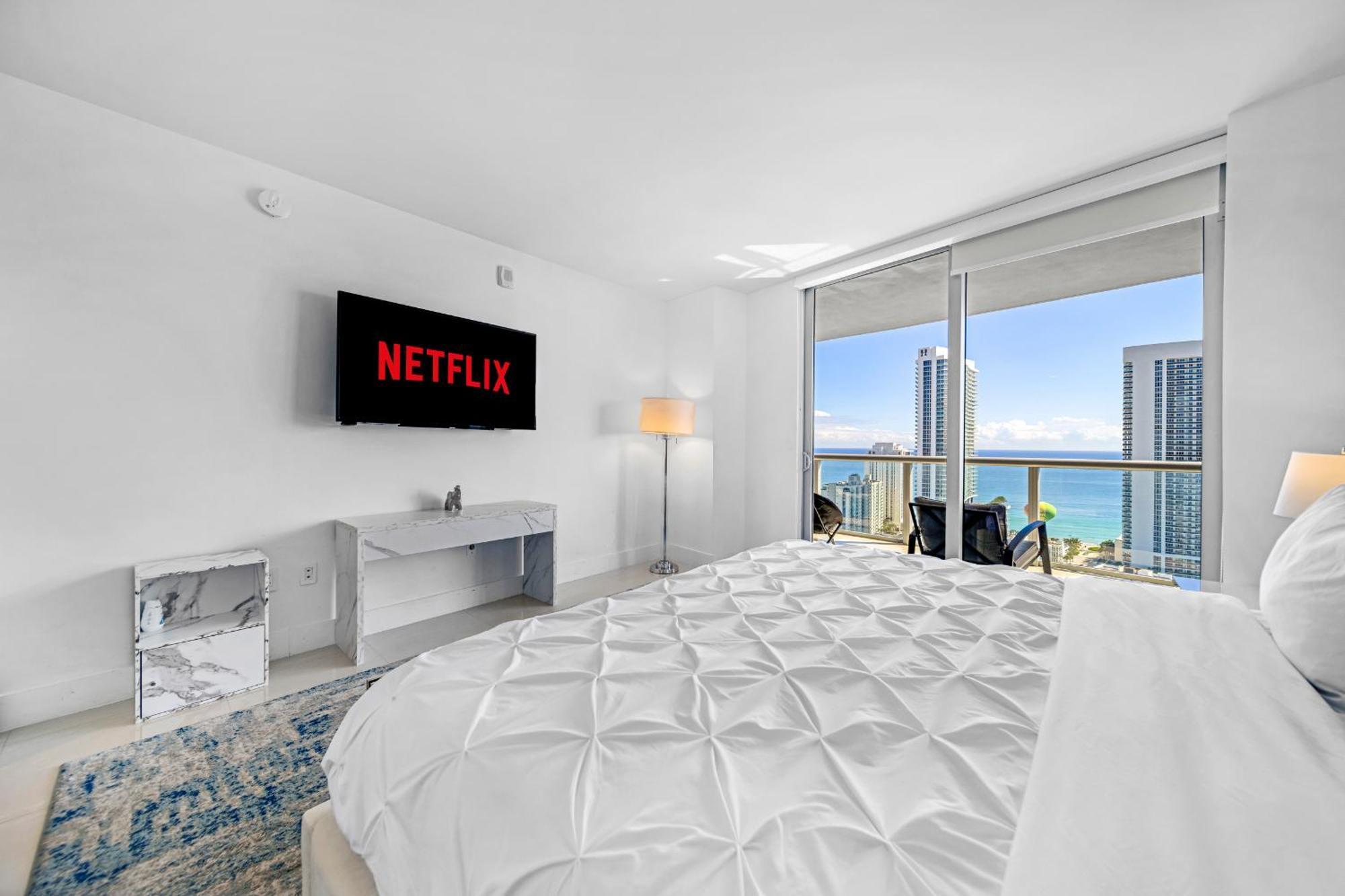 Resort-Style Living With Direct Ocean Views - 3Br Beauty Hallandale Beach Exterior foto