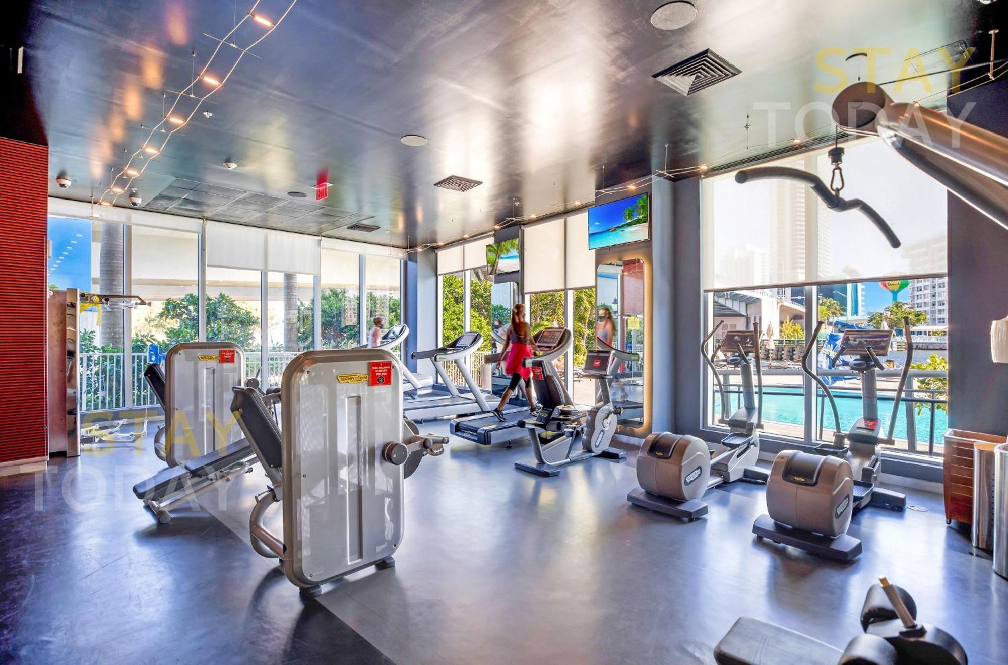 Resort-Style Living With Direct Ocean Views - 3Br Beauty Hallandale Beach Exterior foto